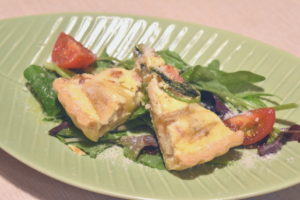 地元新鮮野菜のキッシュ